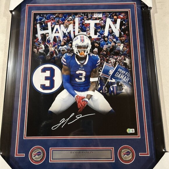 Damar Hamlin autograph signed Buffalo Bills 16x20 photo framed Beckett - Picture 1 of 4